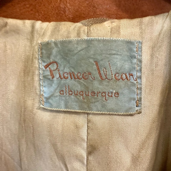 1960’s Women’s Suede Fringe Jacket - Picture 3 of 5